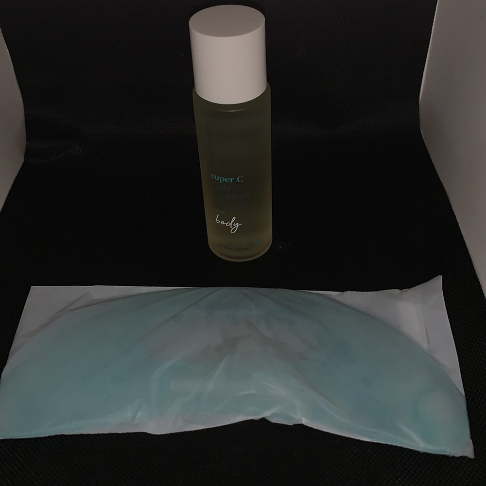 Urban Skin RX 3-Step System, Super C Body Oil, and A Gua Sha Duo - Picture 5 of 7